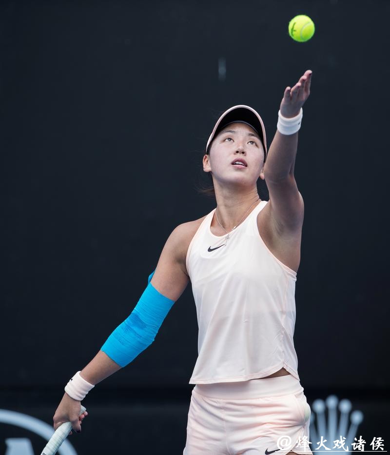 王欣瑜单场比赛轰出10记ACE，澳网取得开门红
