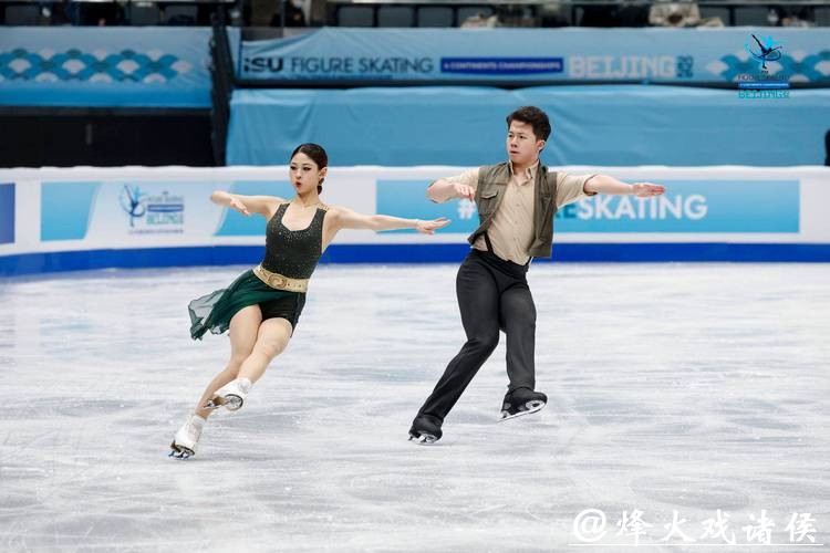 肖紫兮坦言参赛四大洲紧张到想吐 何凌昊：希望展现赏心夺目节目